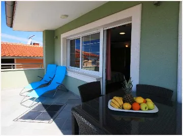 1-Bedroom Apartment in Primošten for 4 Guests