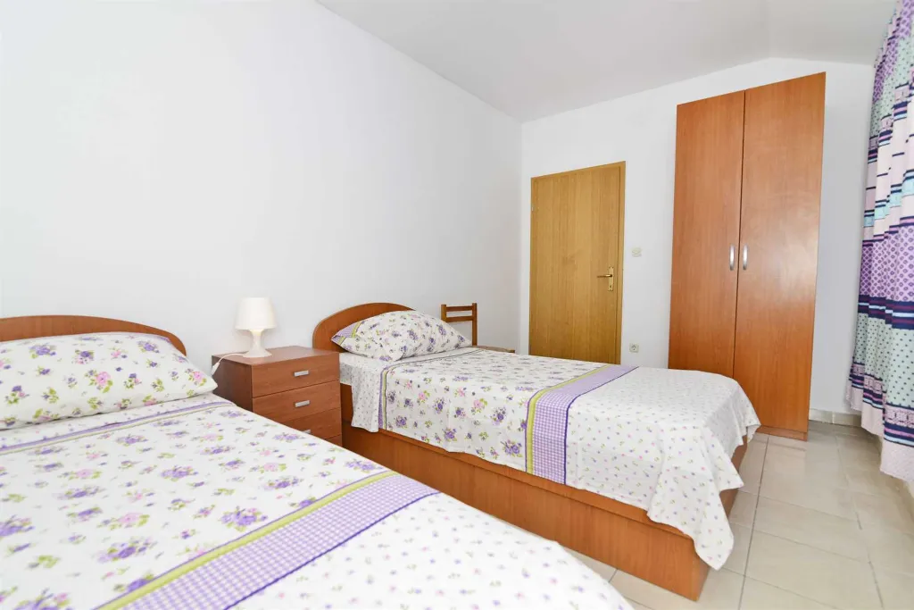 Vodice Apartment for 4-5 Guests Near Pebble Beach