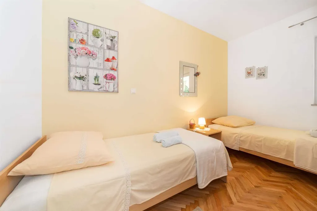 3-Bedroom Apartment in Vodice for Up to 8