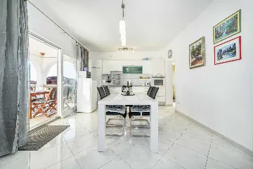 Apartment in Vodice for up to 8 Guests