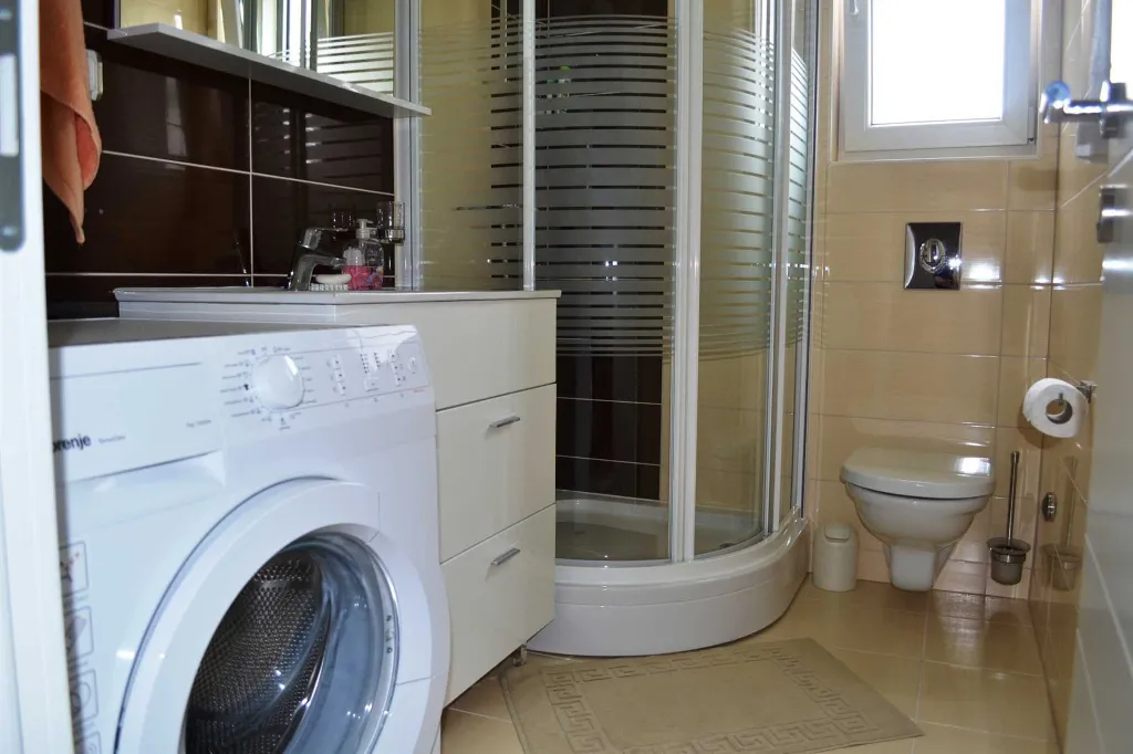 Two-Bedroom Apartment in Vodice (Up to 5 Guests)