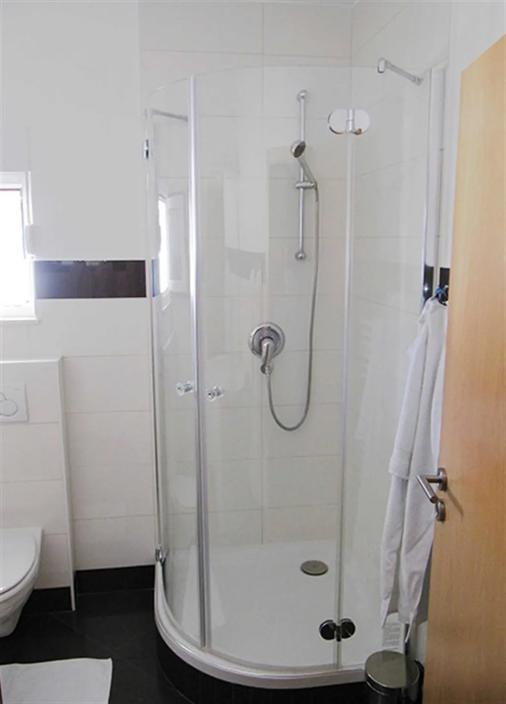 Vodice Apartment with 2 Bedrooms for Up to 5