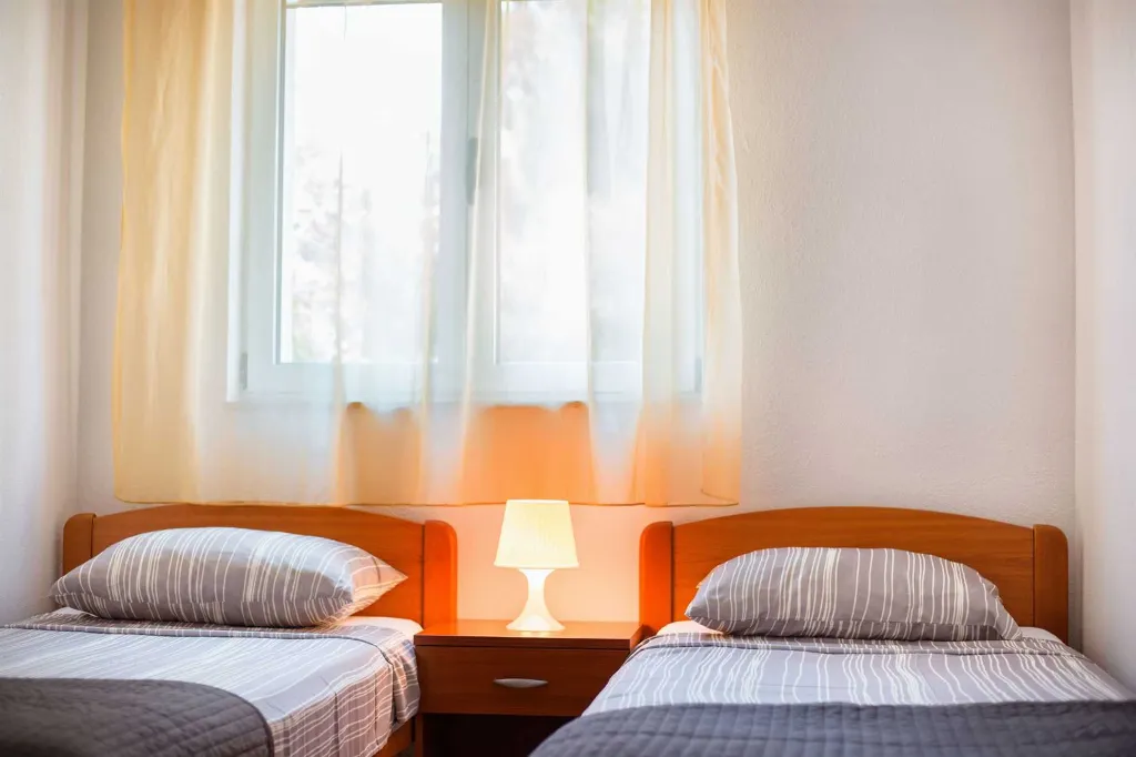 Vodice 2-Bedroom Apartment for 5 with Outdoor Pool