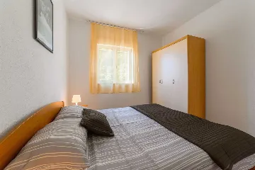 Vodice 2-Bedroom Apartment for 5 with Outdoor Pool