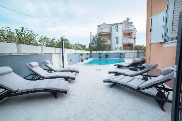 Vodice 2-Bedroom Apartment for 5 with Outdoor Pool