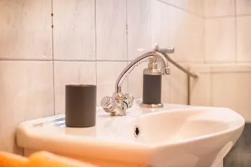 2-Bedroom Apartment in Vodice for Up to 5