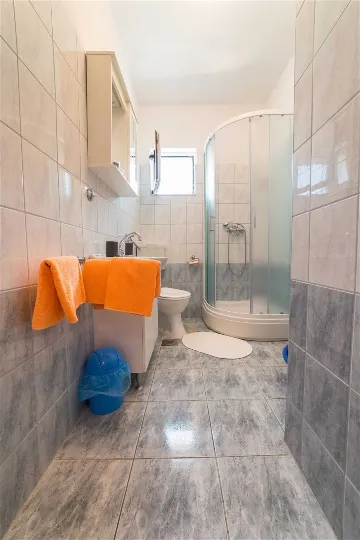 2-Bedroom Apartment in Vodice for Up to 5