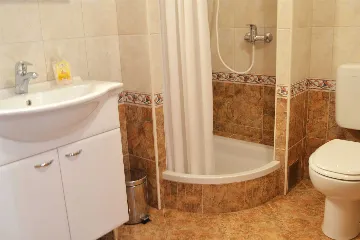 Vodice 2-Bedroom Apartment for 4+1 Guests