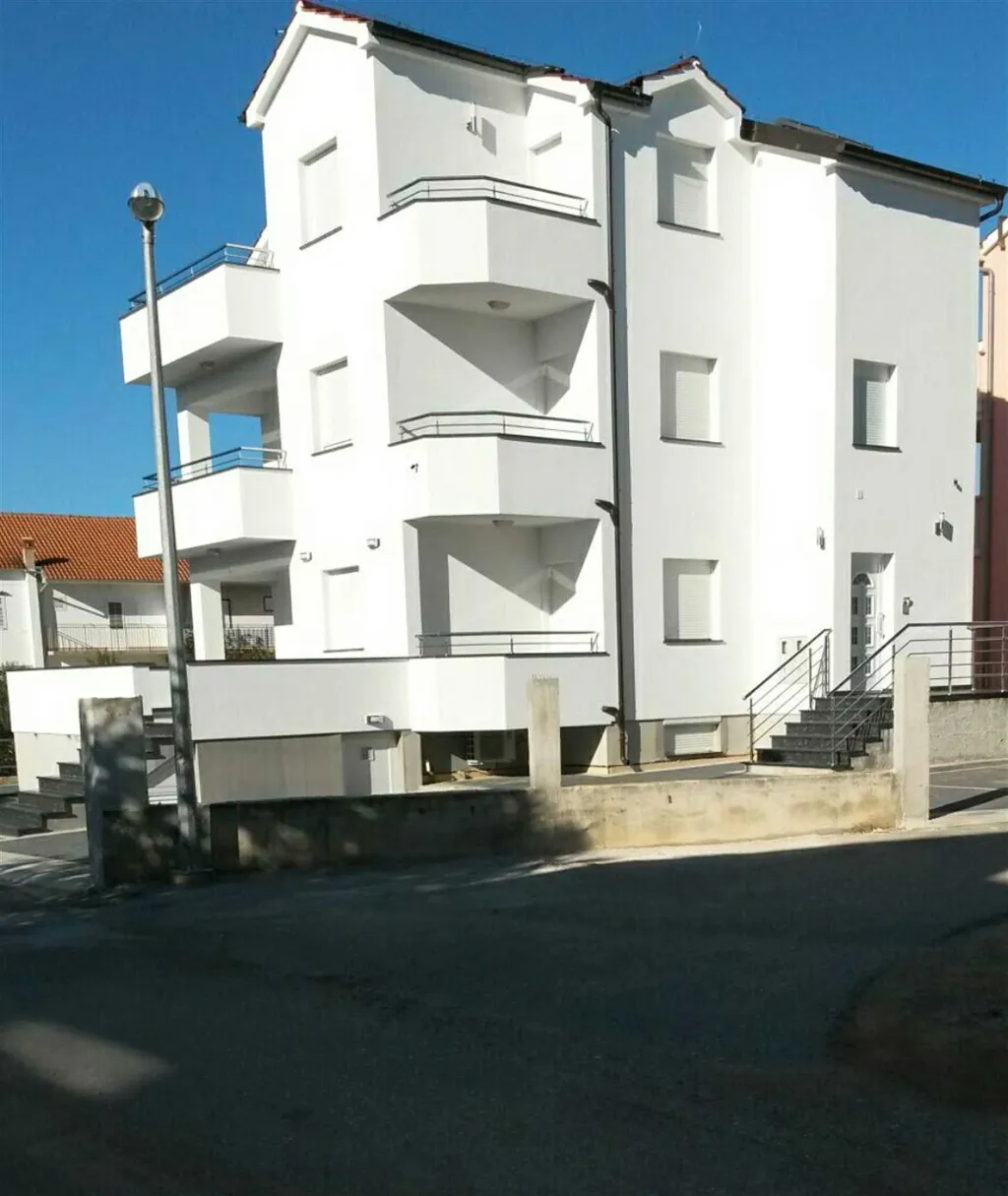 1-Bedroom Apartment for 2 Guests in Vodice
