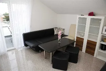 Vodice 1-Bedroom Apartment for 2+2 Guests