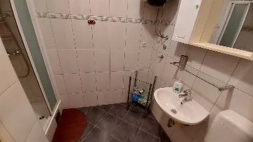 Apartment in Vodice for 2–3 Guests with WiFi & AC