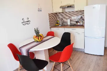 2-Bedroom Apartment in Vodice for Up to 5