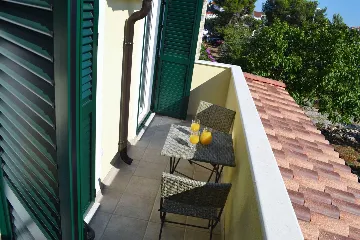 2-Bedroom Apartment in Vodice for Up to 5