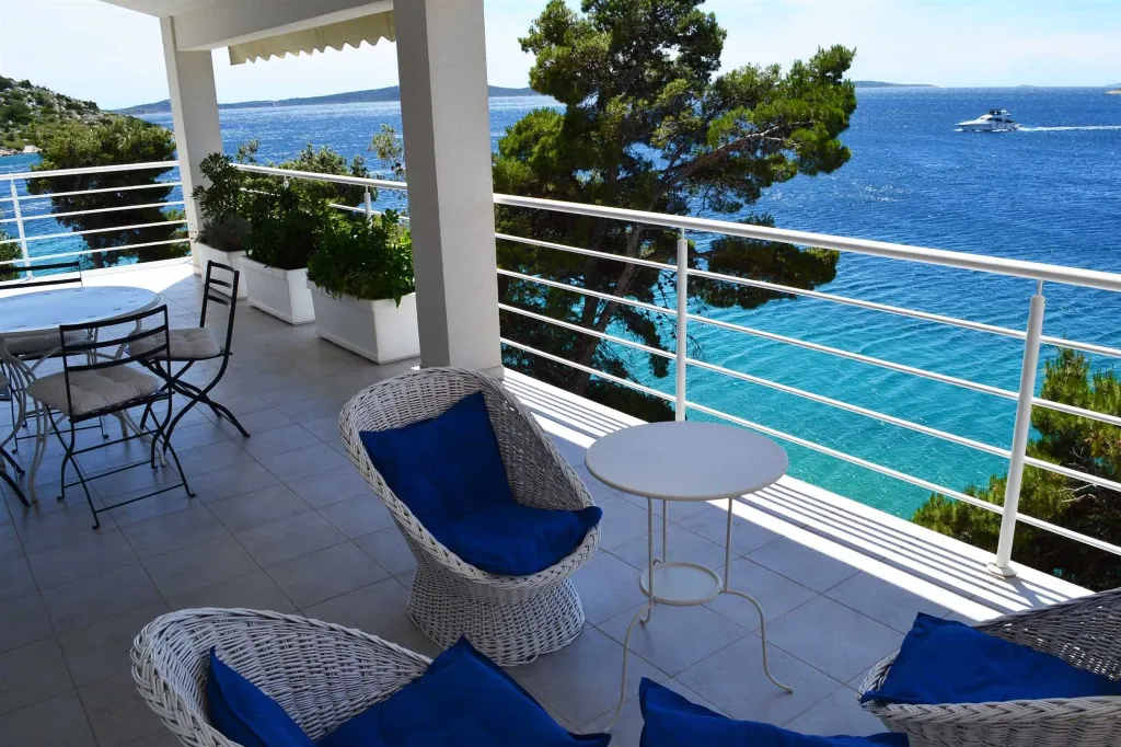 Tribunj Apartment for 5 with Sea View