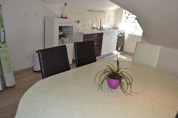 2-Bedroom Apartment in Vodice for Up to 6