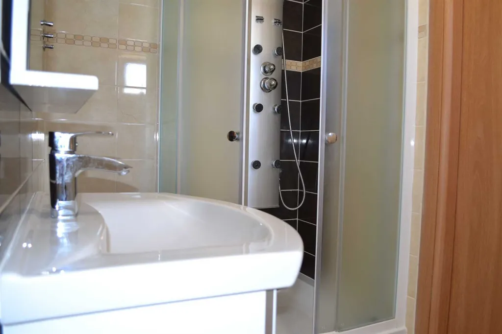 2-Bedroom Apartment in Vodice for Up to 6