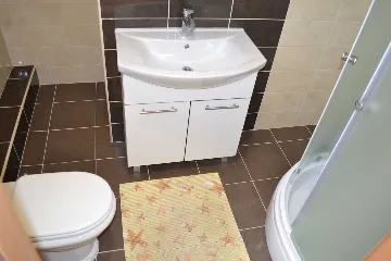 2-Bedroom Apartment in Vodice for Up to 6