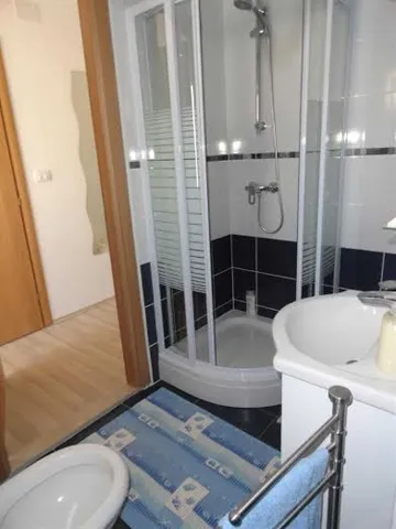 2-Bedroom Apartment in Vodice for Up to 6