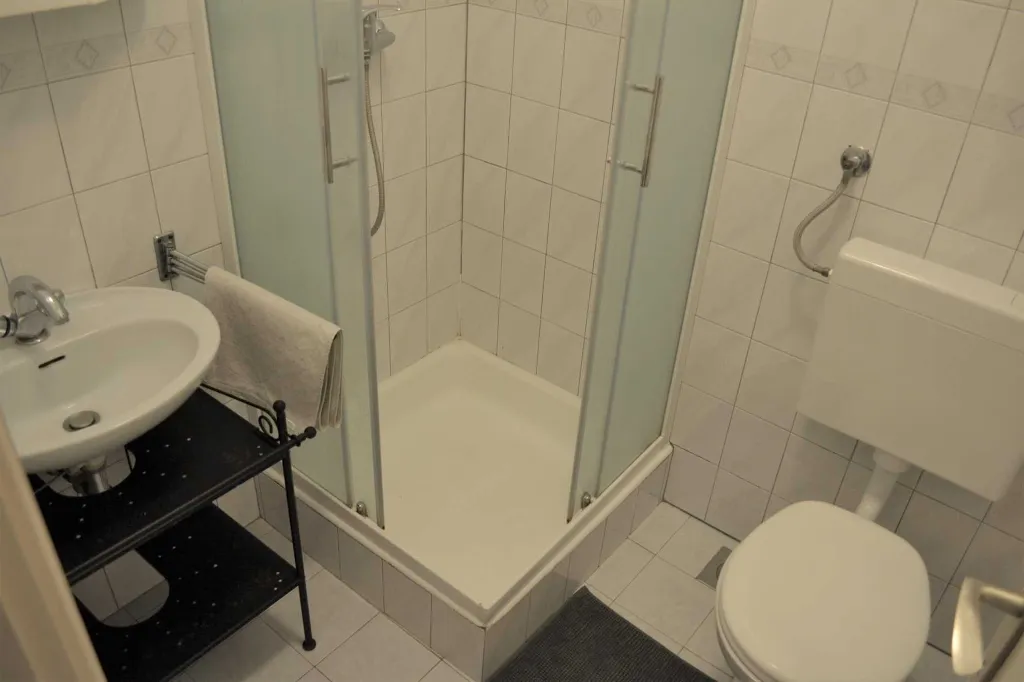 3-Bedroom Apartment in Vodice for Up to 8