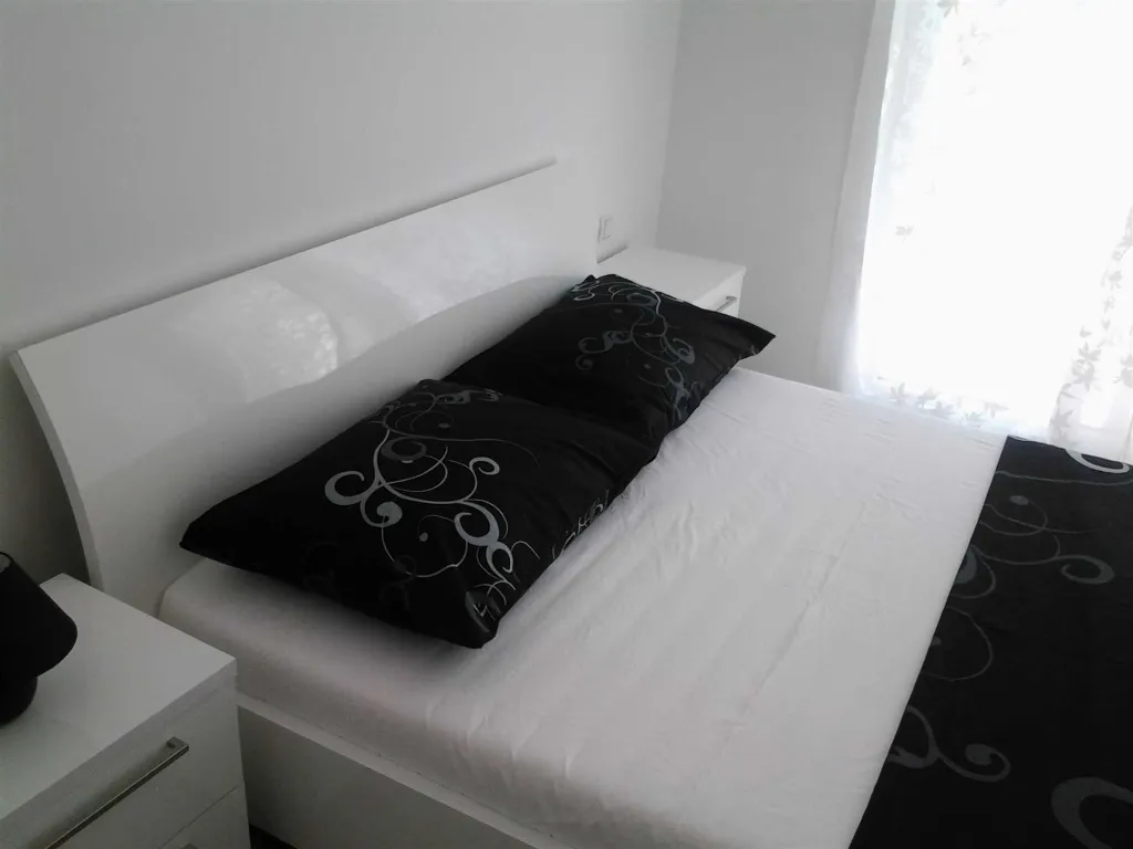 Primošten Apartment with Sea View, 20 m to Beach