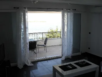 Apartment in Primošten for Up to 6 Guests