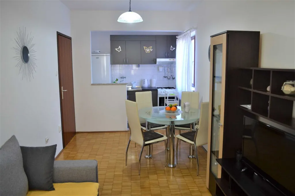1-Bedroom Apartment in Vodice for 2+1 Guests