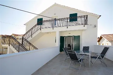 Vodice 1-Bedroom Apartment for up to 4