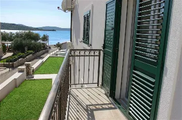 Vodice 1-Bedroom Apartment for up to 4