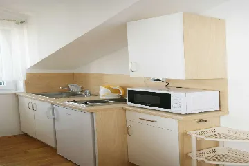 Vodice 1-Bedroom Apartment for Up to 3 Guests