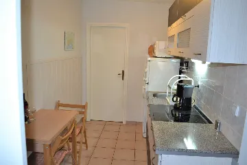 Vodice Apartment for 2-4 Guests with Sea View