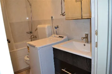 Vodice Apartment for 2-4 Guests with Sea View