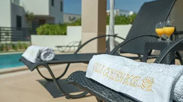 4-Bedroom Villa with Pool in Vodice