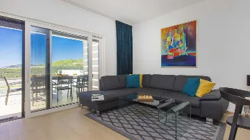 4-Bedroom Villa with Pool in Vodice