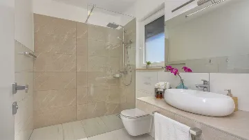 4-Bedroom Villa with Pool in Vodice