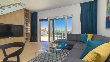 4-Bedroom Villa with Pool in Vodice