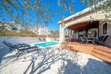 Vodice Villa for 6 Guests
