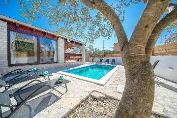 Vodice Villa for 6 Guests