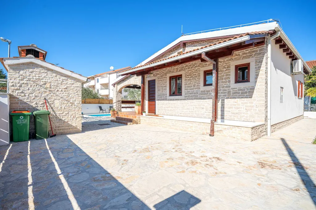 Vodice Villa for 6 Guests