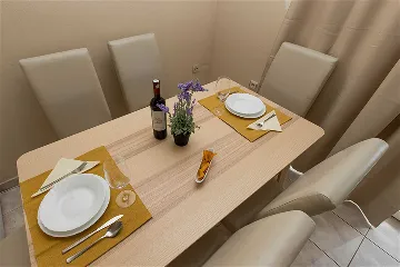 Vodice Apartment Near Pebble Beach (4–6 Guests)