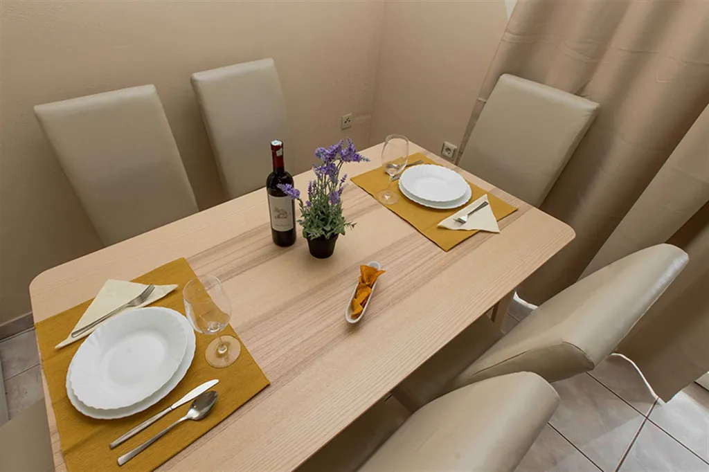 Vodice Apartment Near Pebble Beach (4–6 Guests)
