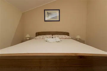 Vodice Apartment Near Pebble Beach (4–6 Guests)