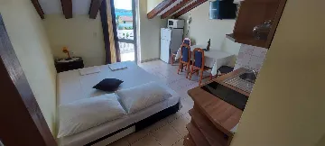 Studio in Srima for Up to 4 Guests