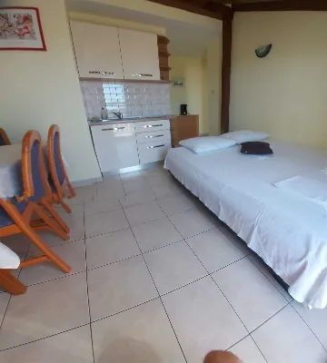 Studio in Srima for Up to 4 Guests