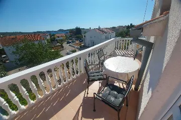 Studio in Srima for Up to 4 Guests