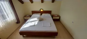 1-Bedroom Apartment for 1 Guest in Srima