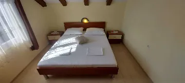 1-Bedroom Apartment for 1 Guest in Srima