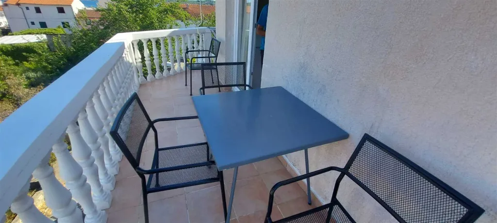 1-Bedroom Apartment for 1 Guest in Srima