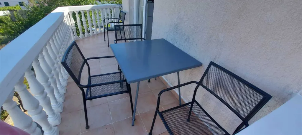 1-Bedroom Apartment for 1 Guest in Srima