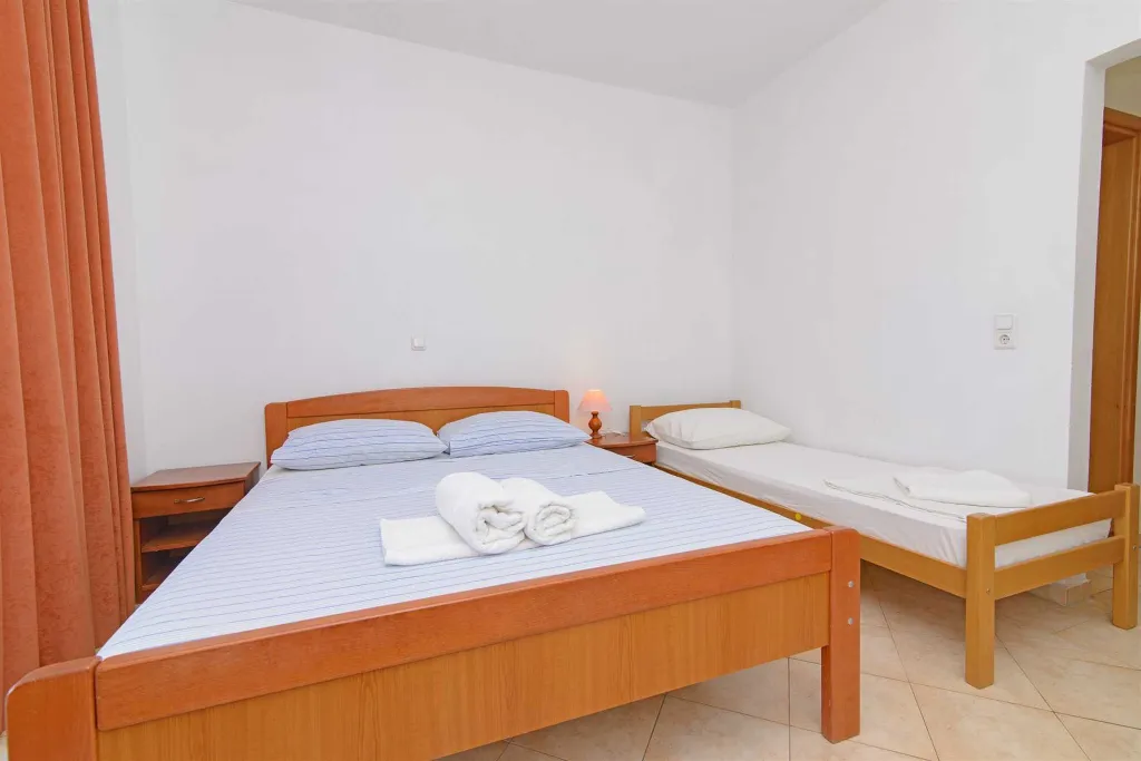 Room in Vodice for 1 Guest with 1 Bathroom
