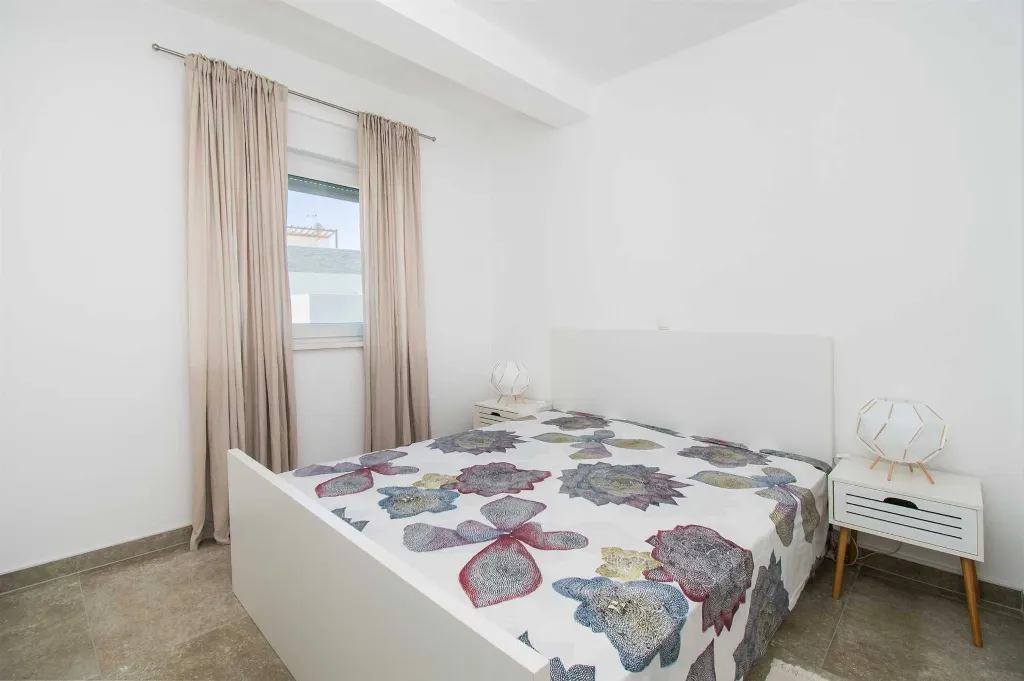 Srima 1-Bedroom Apartment for Up to 5 Guests